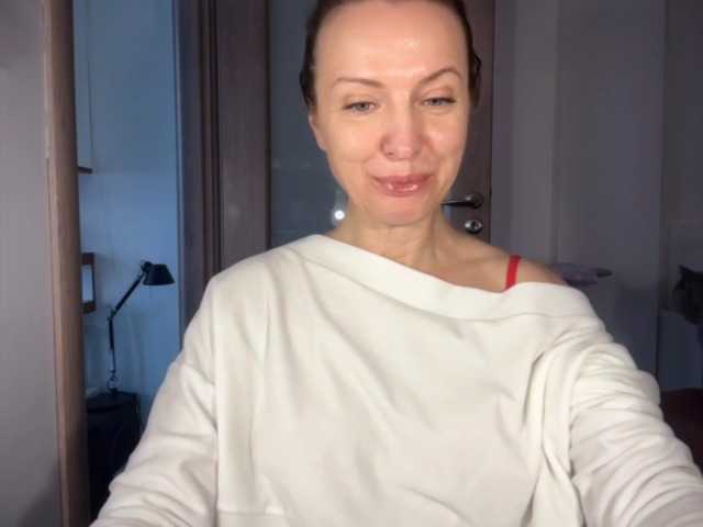 RachellHot's BongaCams show and profile