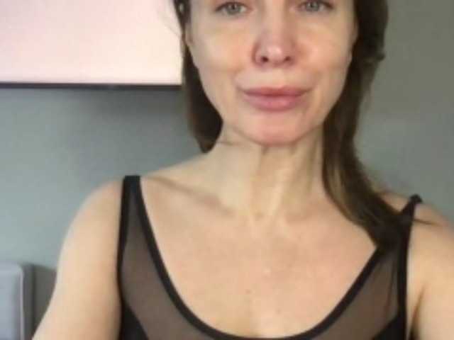 RachellHot's BongaCams show and profile