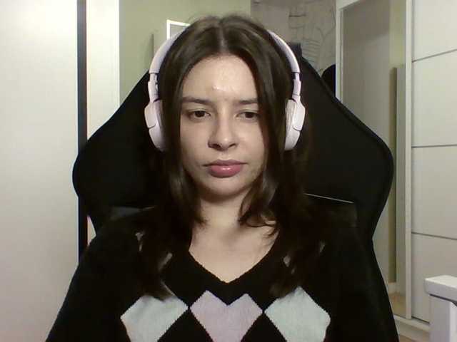 LariceHoney's BongaCams show and profile