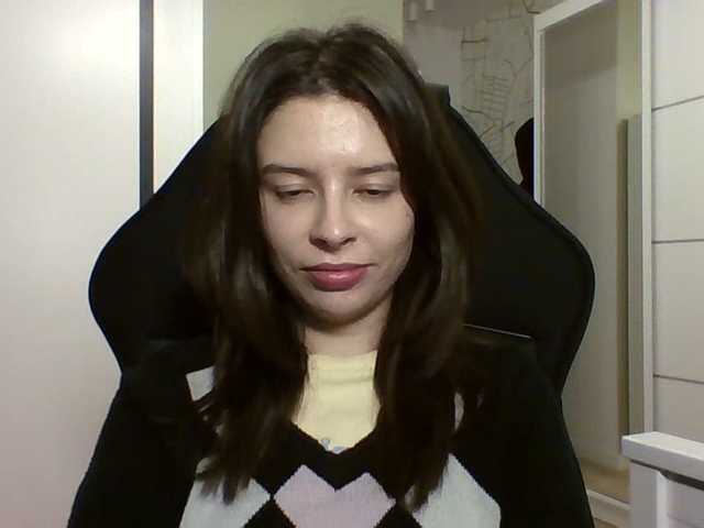 LariceHoney's BongaCams show and profile