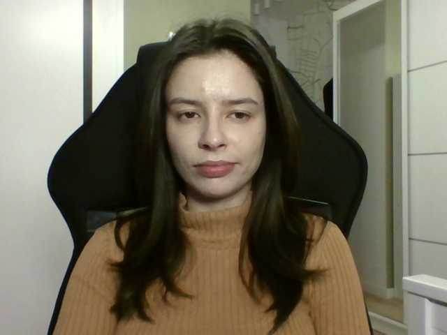 LariceHoney webcam bongacams model stream image