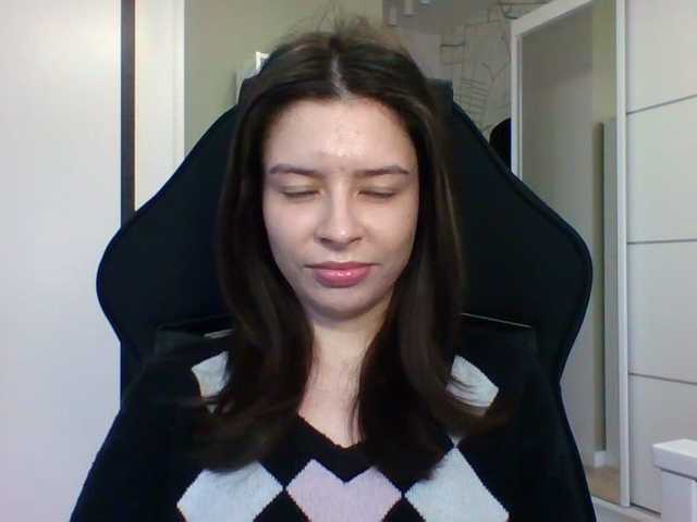 LariceHoney's BongaCams show and profile