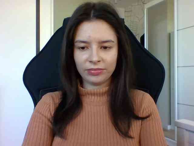 LariceHoney webcam