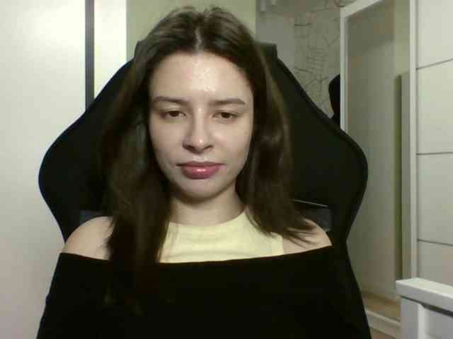 LariceHoney webcam