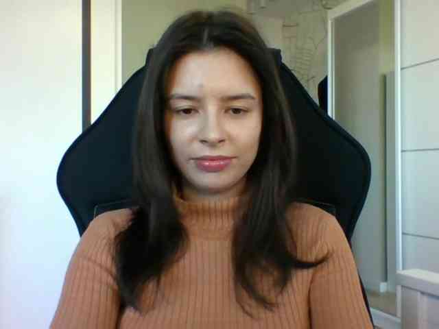 LariceHoney webcam
