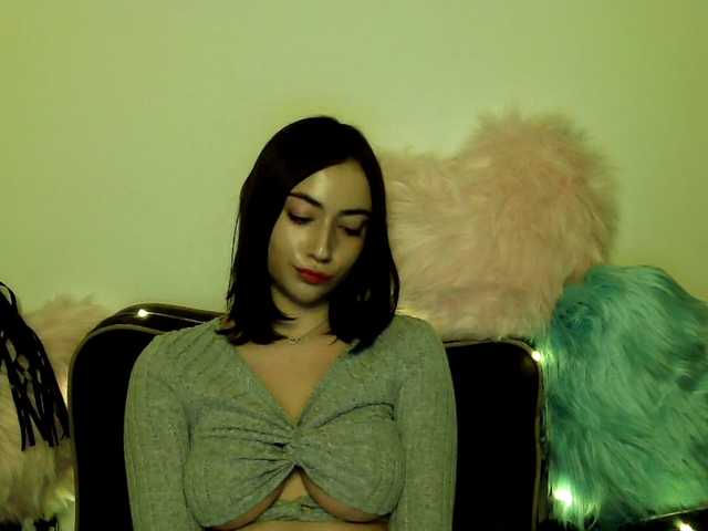 KaylaAmazing's BongaCams show and profile