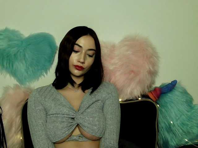 KaylaAmazing's BongaCams show and profile