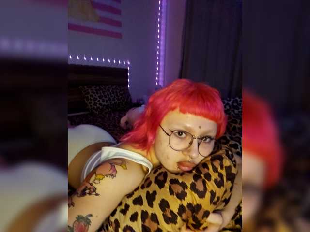 solyankaa's BongaCams show and profile