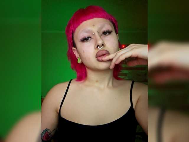 solyankaa's BongaCams show and profile