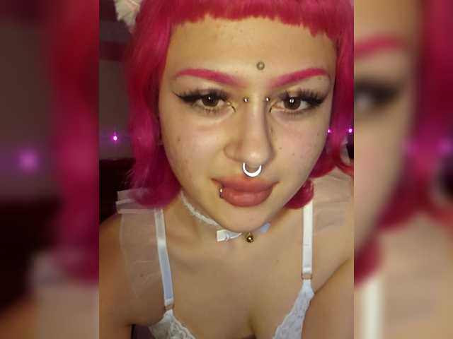 solyankaa's BongaCams show and profile