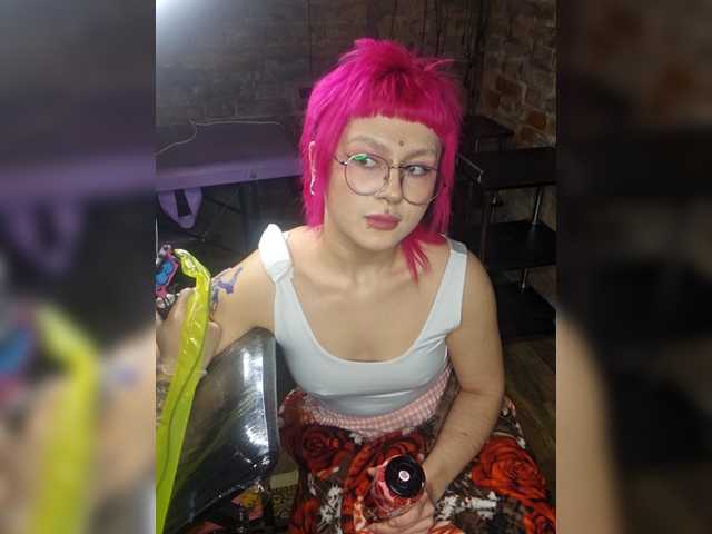 solyankaa's BongaCams show and profile