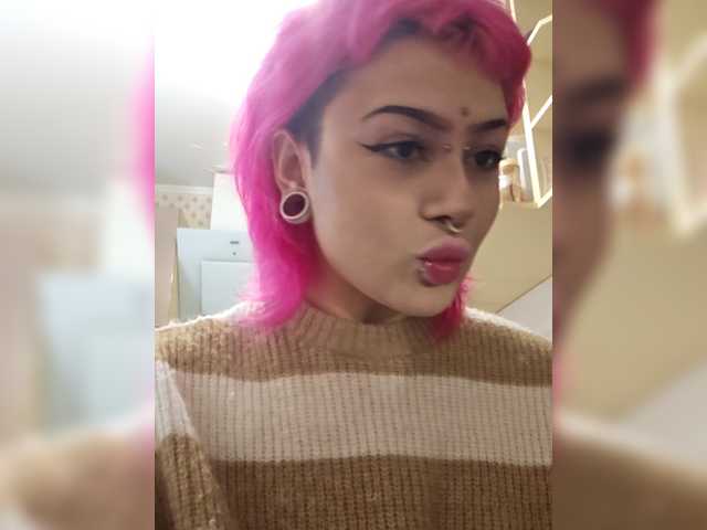 solyankaa's BongaCams show and profile