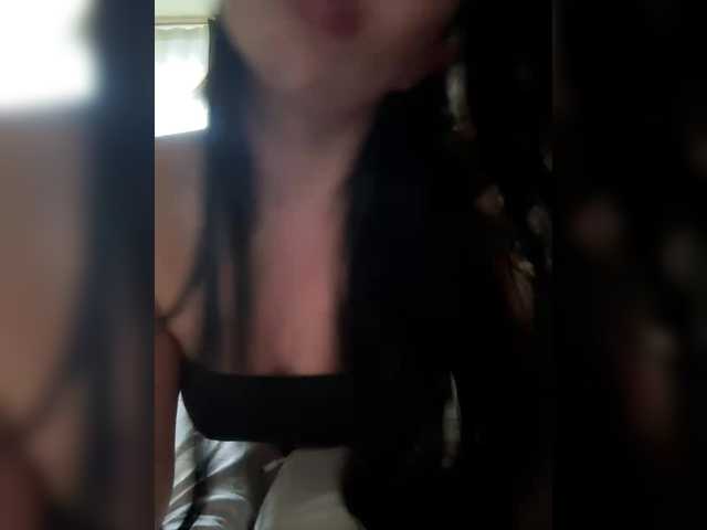 Liklik's BongaCams show and profile