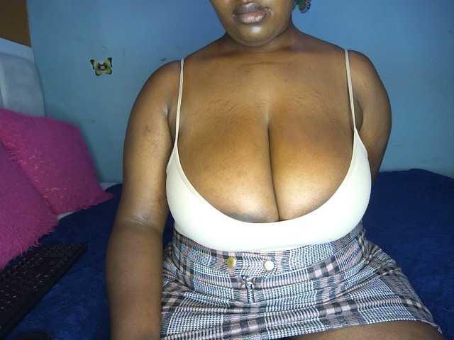 Spicydiva's BongaCams show and profile