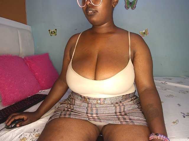 Spicydiva's BongaCams show and profile