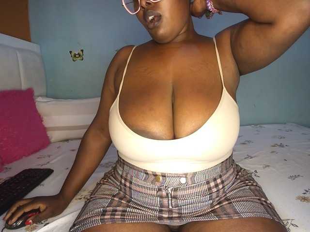 Spicydiva's BongaCams show and profile