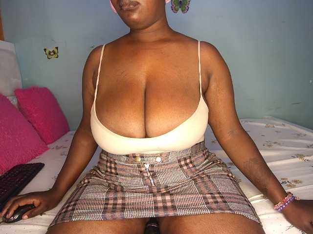 Spicydiva's BongaCams show and profile