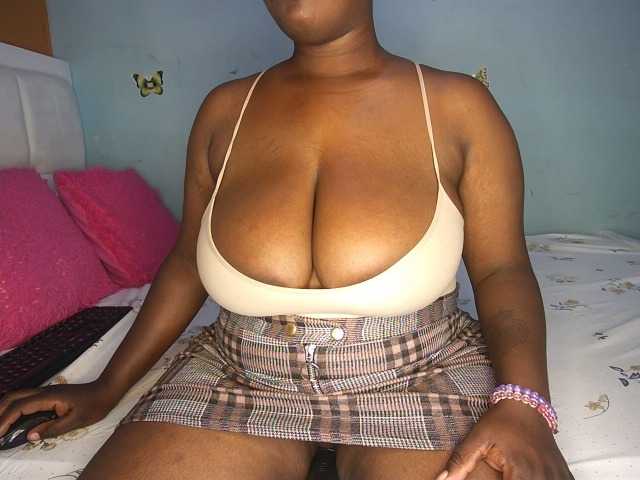 Spicydiva's BongaCams show and profile