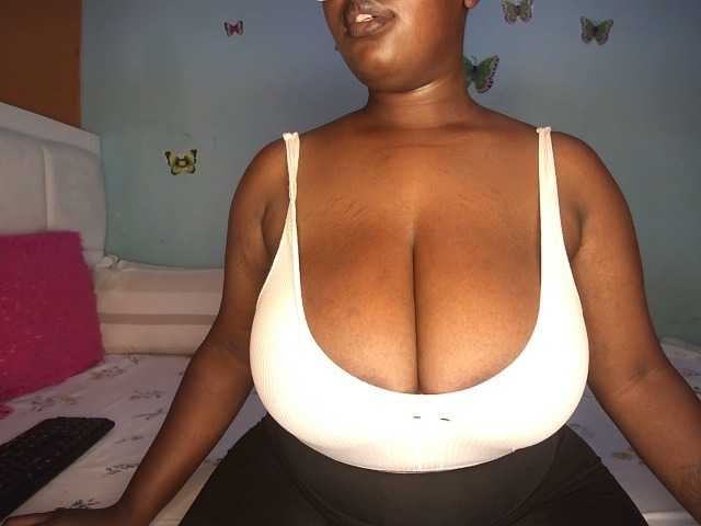 Spicydiva's BongaCams show and profile