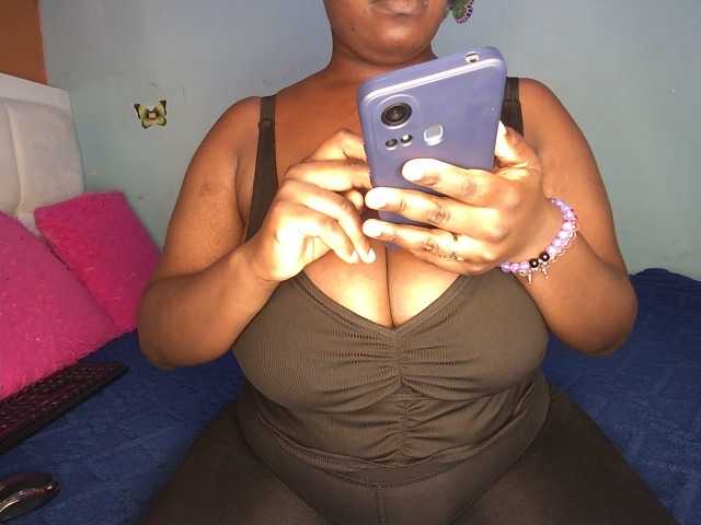 Spicydiva's BongaCams show and profile