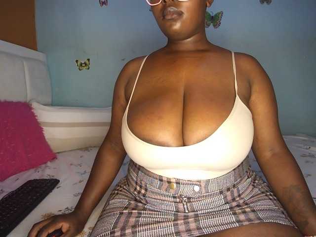 Spicydiva's BongaCams show and profile