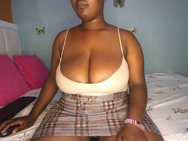 Spicydiva's BongaCams show and profile