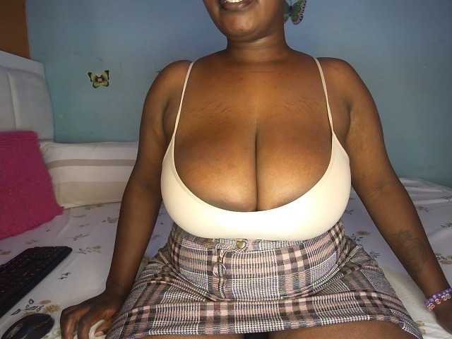 Spicydiva's BongaCams show and profile