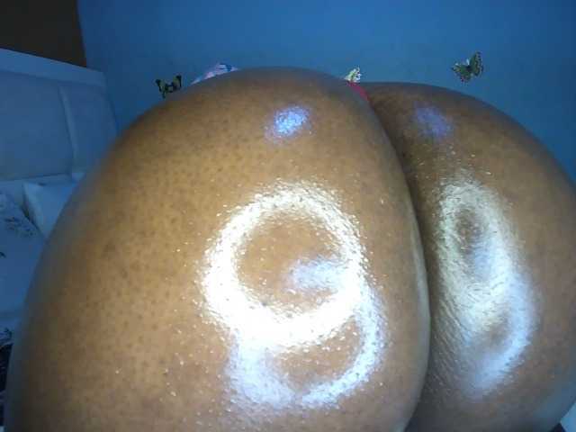 Spicydiva's BongaCams show and profile