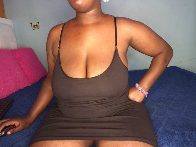 Spicydiva's BongaCams show and profile