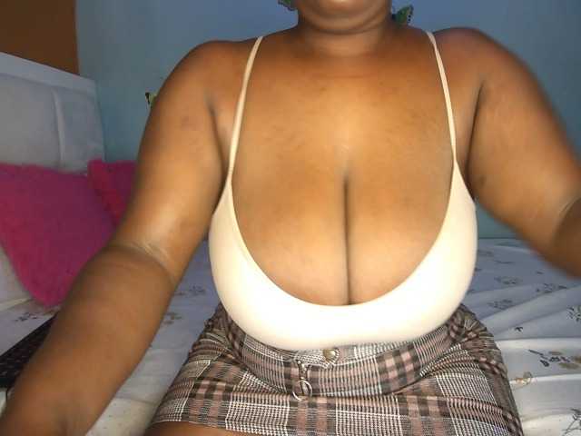 Spicydiva Live Cam on BongaCams