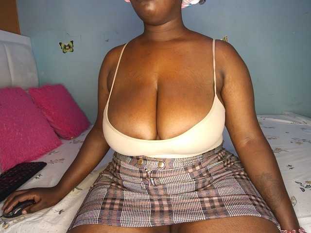 Spicydiva's BongaCams show and profile