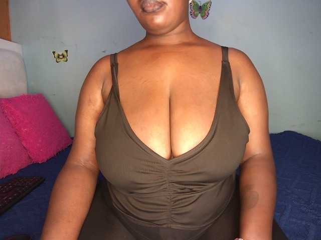 Spicydiva's BongaCams show and profile