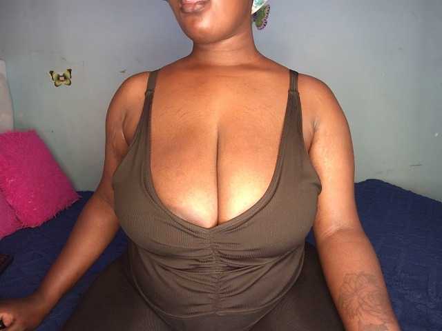 Spicydiva's BongaCams show and profile