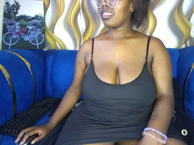 Spicydiva's BongaCams show and profile