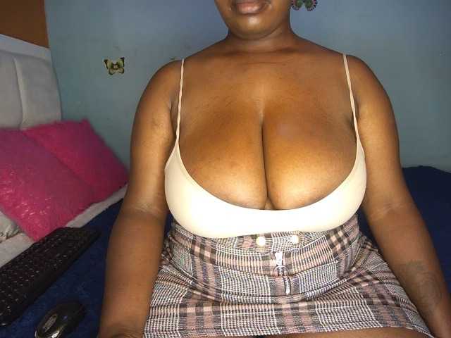 Spicydiva's BongaCams show and profile