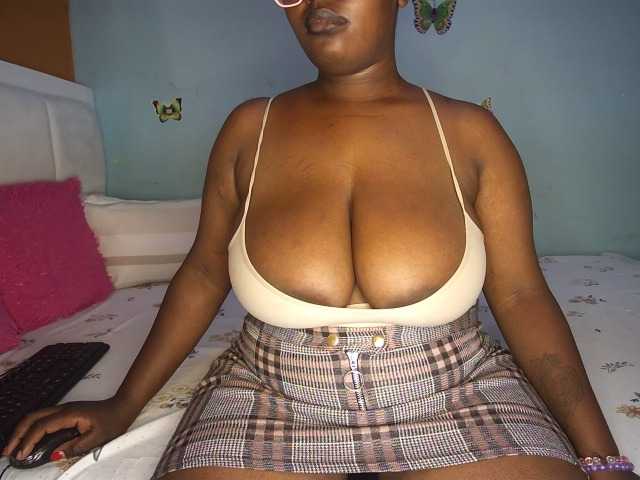 Spicydiva's BongaCams show and profile