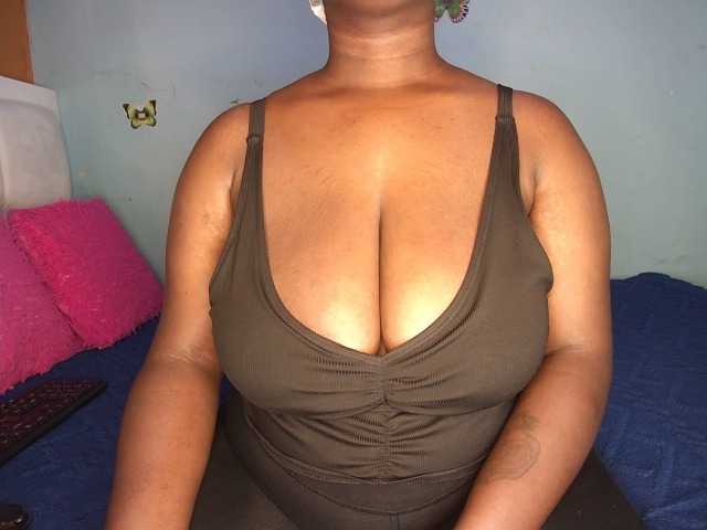 Spicydiva's BongaCams show and profile