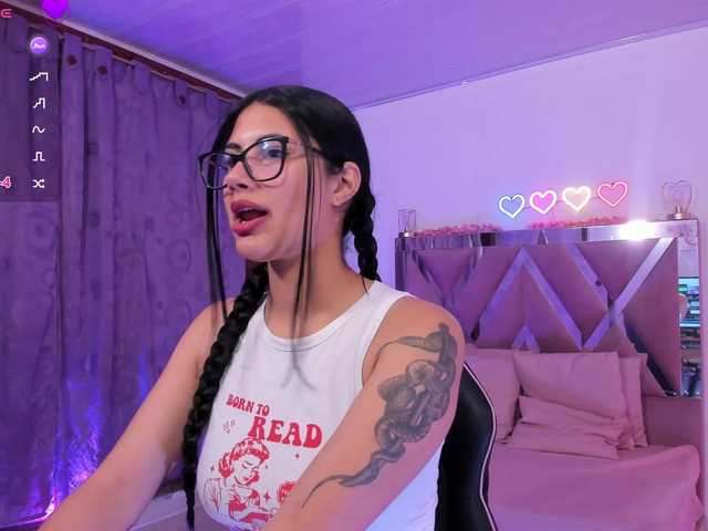 BABYVENU-TAY's BongaCams show and profile