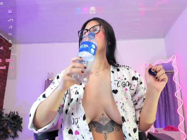 BABYVENU-TAY's BongaCams show and profile