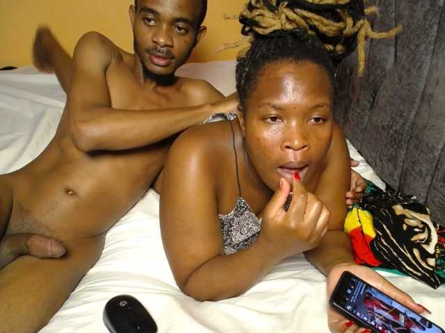 WizzyandJill – webcam model profile photo