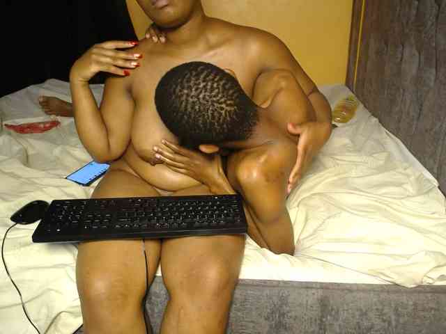 Wizzy_And_Jill webcam