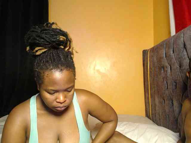 Wizzy_And_Jill webcam