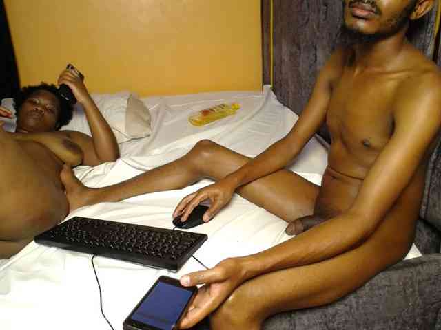 Wizzy_And_Jill webcam