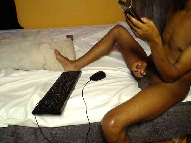 Wizzy_And_Jill webcam