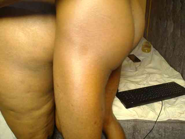 Wizzy_And_Jill webcam