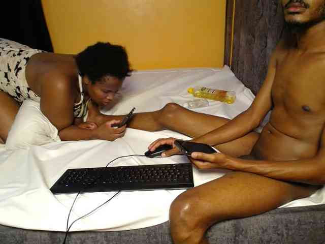 Wizzy_And_Jill webcam