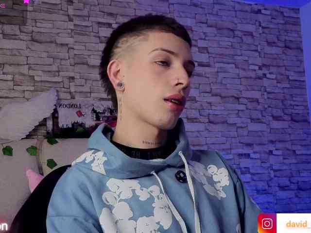 BOYFOX-TAY Live Webcam on BongaCams