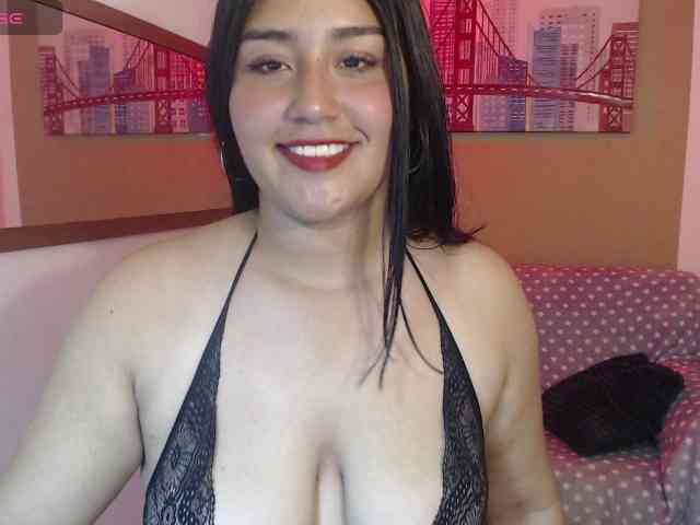 doll-soofiaahx webcam