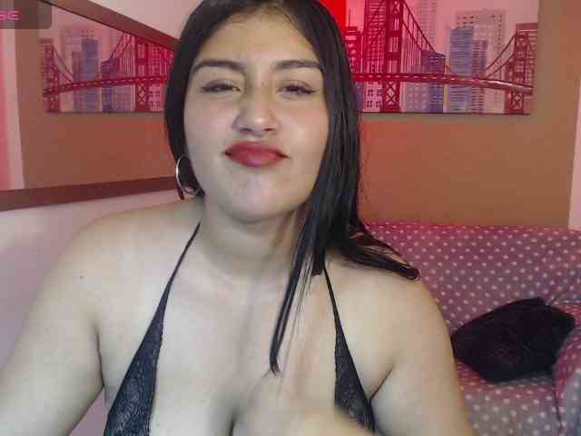 doll-soofiaahx webcam