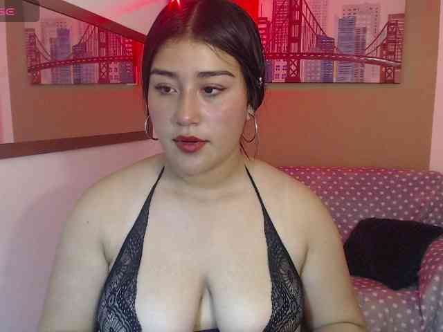 doll-soofiaahx webcam